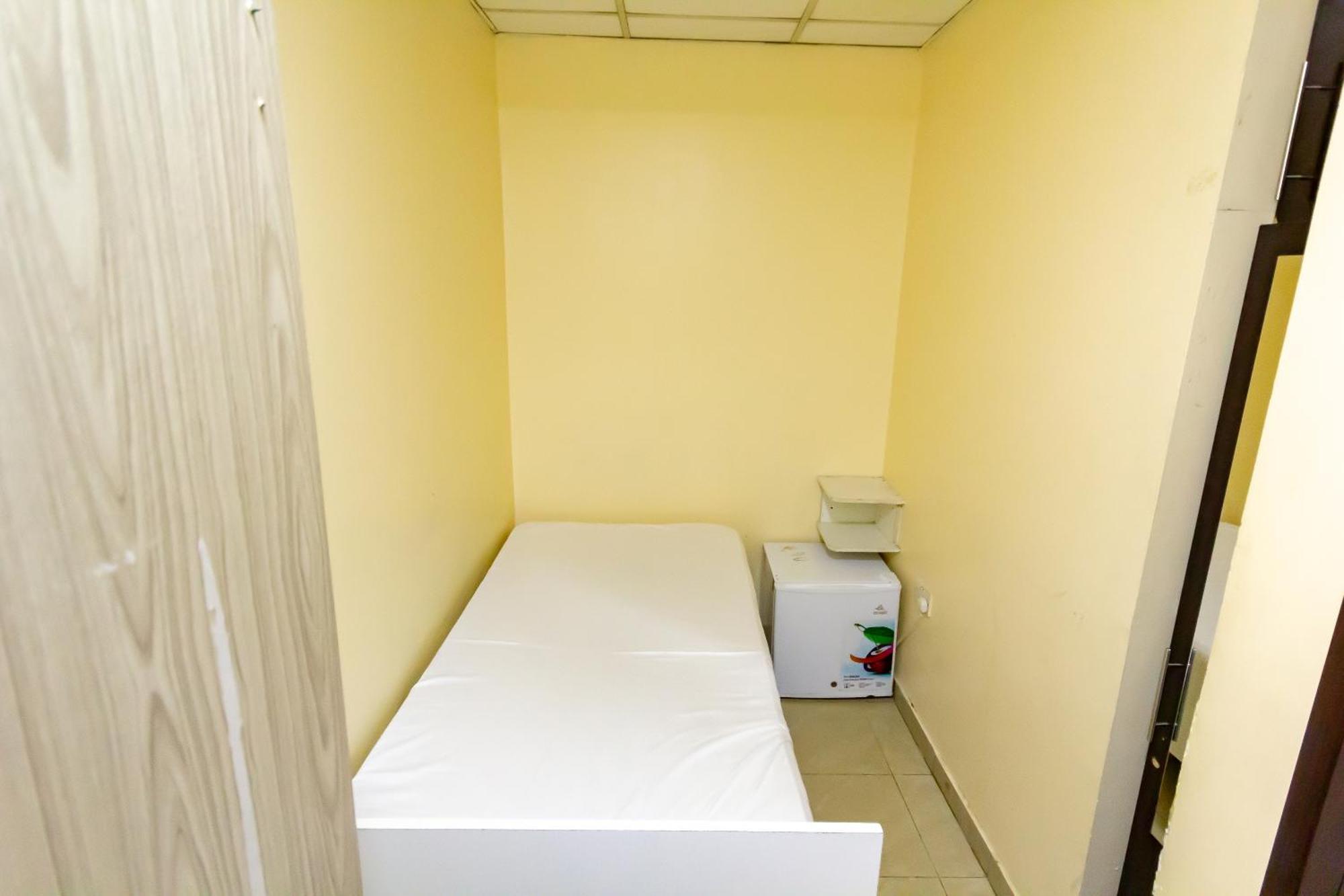 Small Budget Rooms For 'Girls' Only In Dubai, Marina Ngoại thất bức ảnh