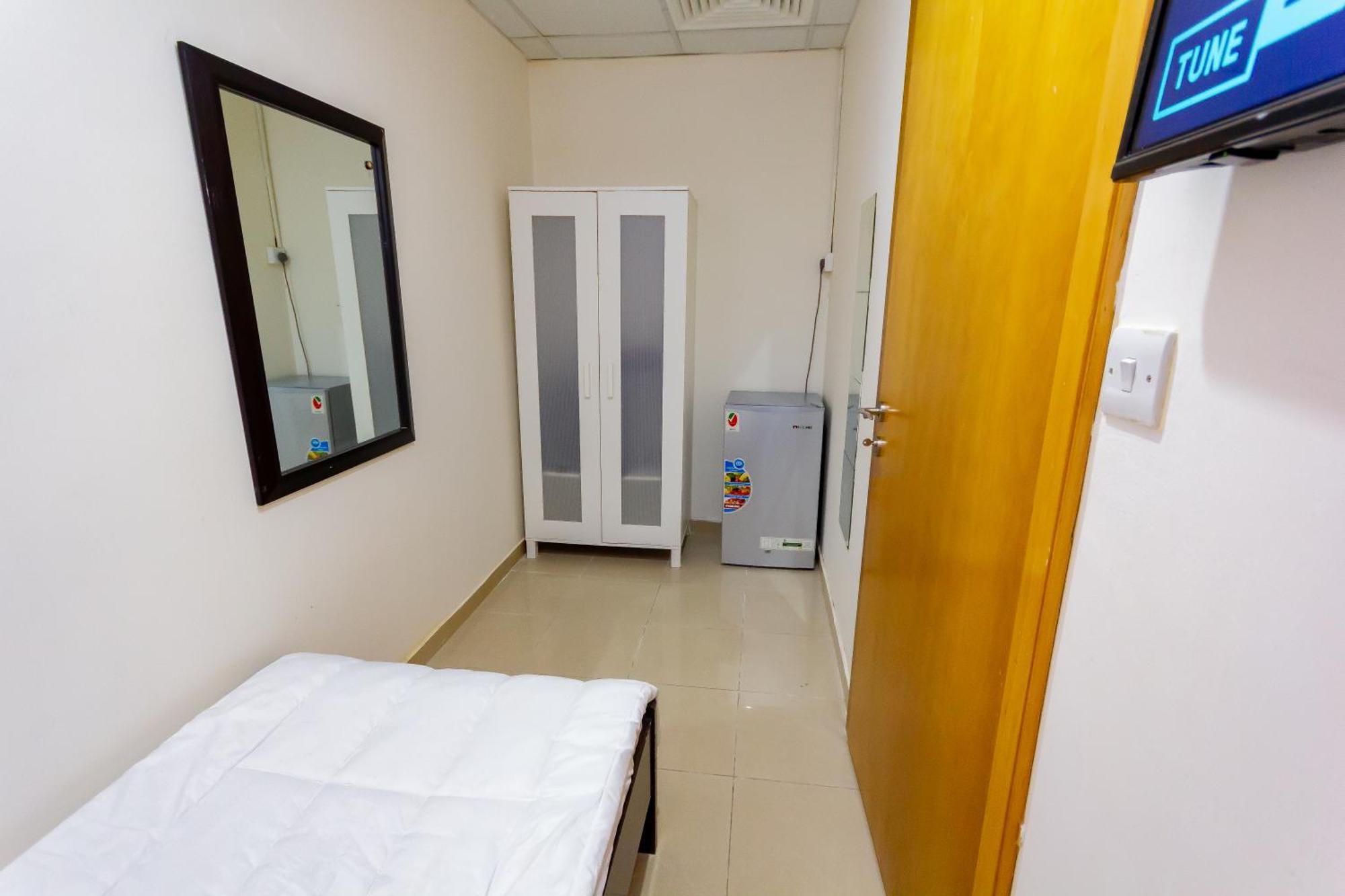 Small Budget Rooms For 'Girls' Only In Dubai, Marina Ngoại thất bức ảnh